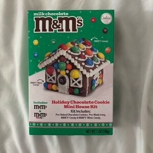 FREE IF BUNDLED M&ms mini house kit